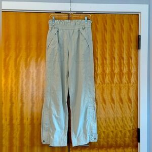 Women’s Athleta Trekkie Hugh Rise Parachute Pant, Size 4. Excellent Condition